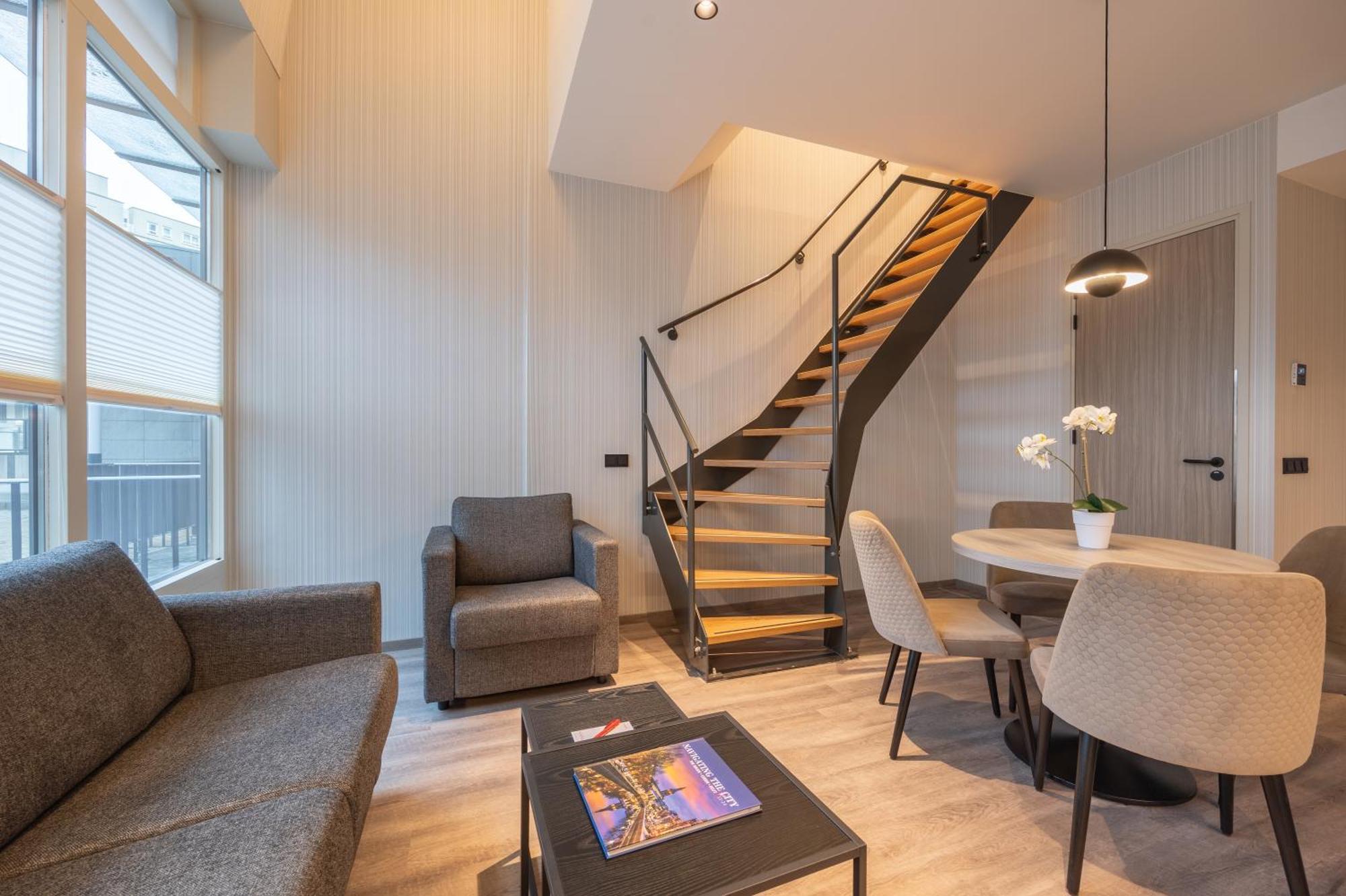 Ramada Scheveningen Hotel-restaurant 3*